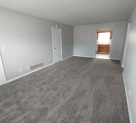 3rd image of 3534 Leith Ln APT 5