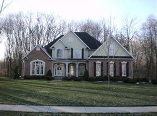 3217 Linden Pl, Canfield, OH