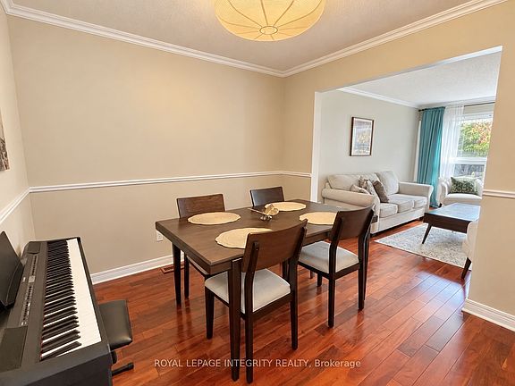 4th image of 38 Redpath Dr