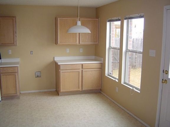 4th image of 3957 Golden Horn Ln