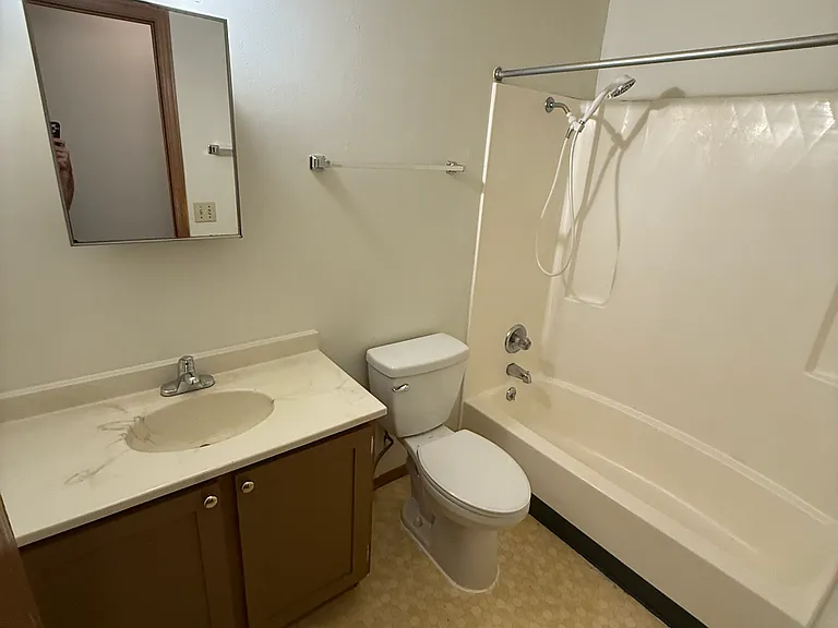 1617 Prospect St #1 — Photo 9