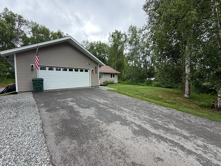 22506 Sampson Dr — Photo 4