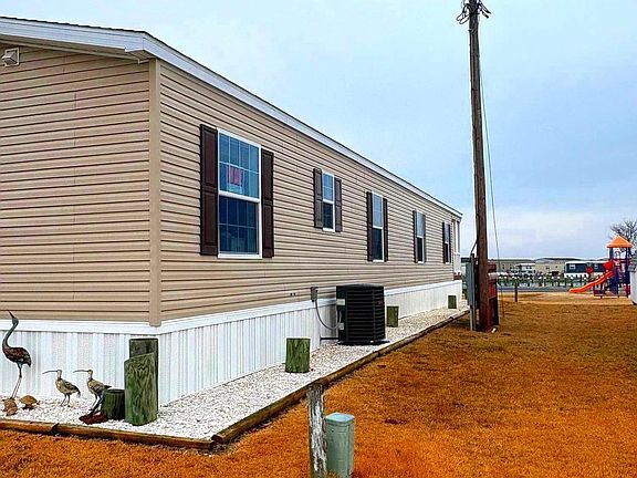 3rd image of 38025 Rabbit Rd #101