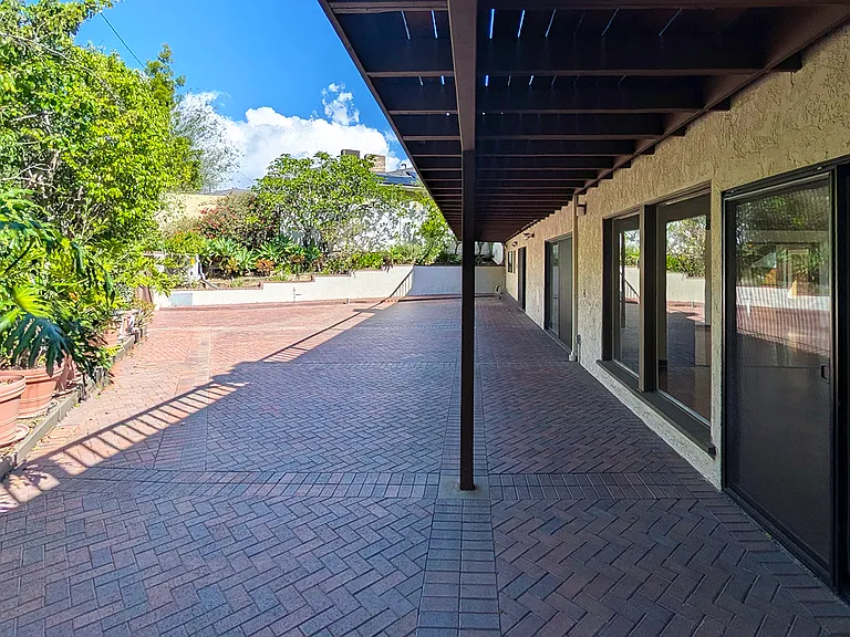 545 Hillgreen Dr — Photo 45
