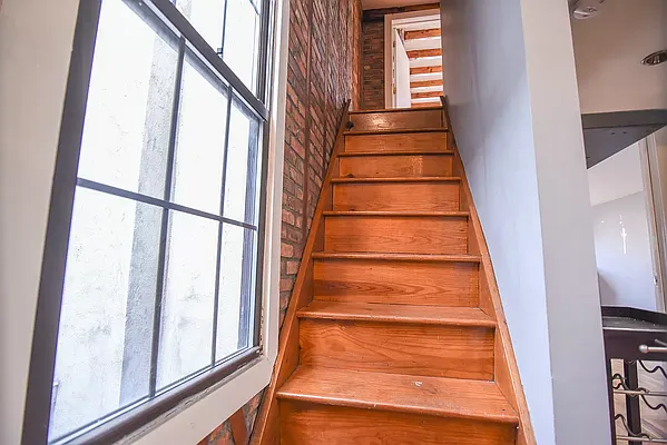 Rented by RELEASE NY | media 12