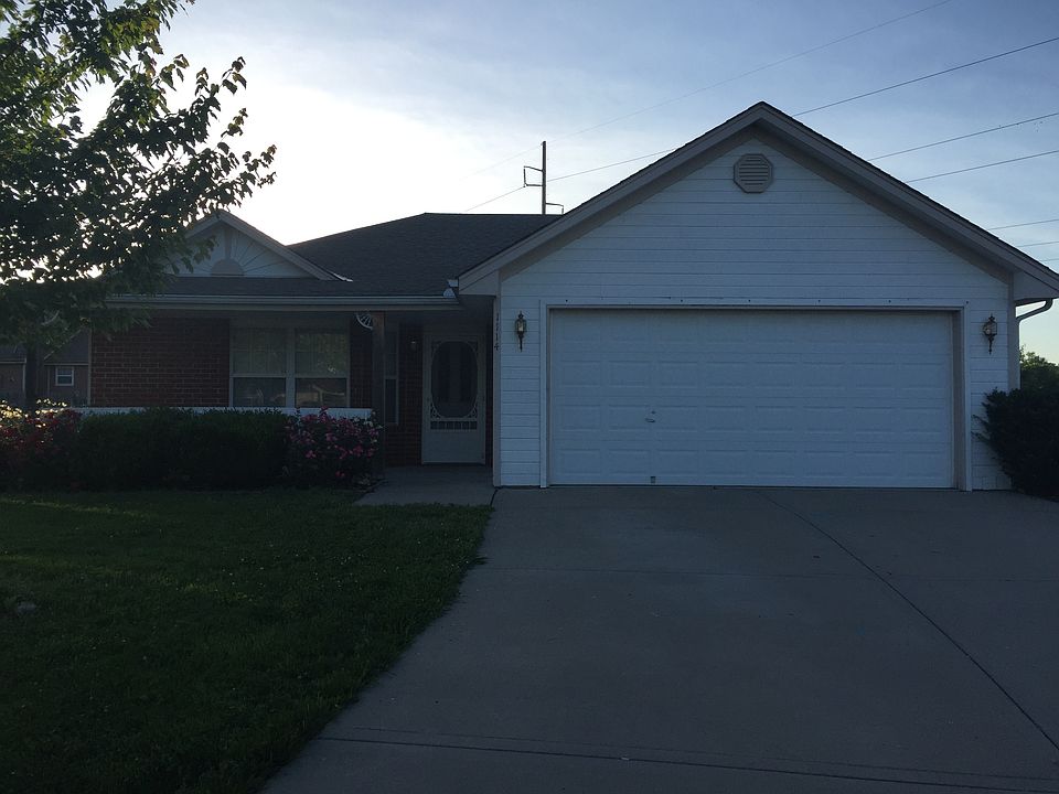 1st image of 1114 SW Blue Branch Dr