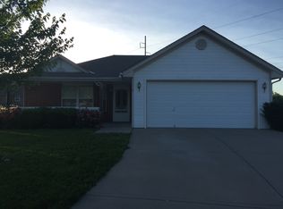 1114 SW Blue Branch Dr, Grain Valley, MO 64029