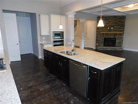 3rd image of 2008 Tailwood Dr