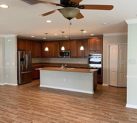 4th image of 2133 La Palma Ave