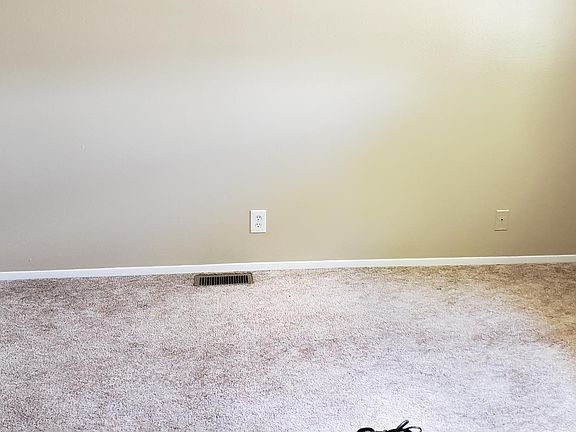 5th image of 4233 NE Lincoln St