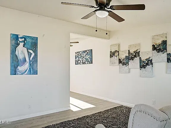 3 bed, 960 sqft, $1,250 — Photo 3