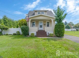 110 Parker St, Middlesex, NJ 08846