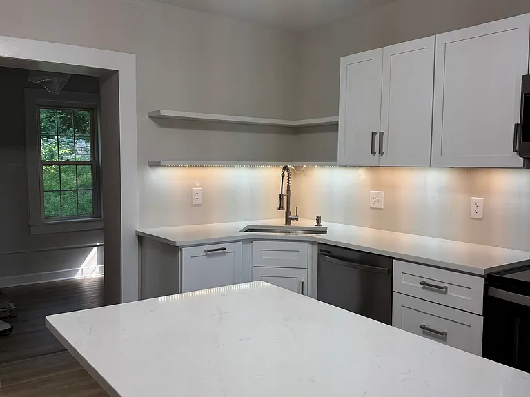 40 Spring Street Ext — Photo 3