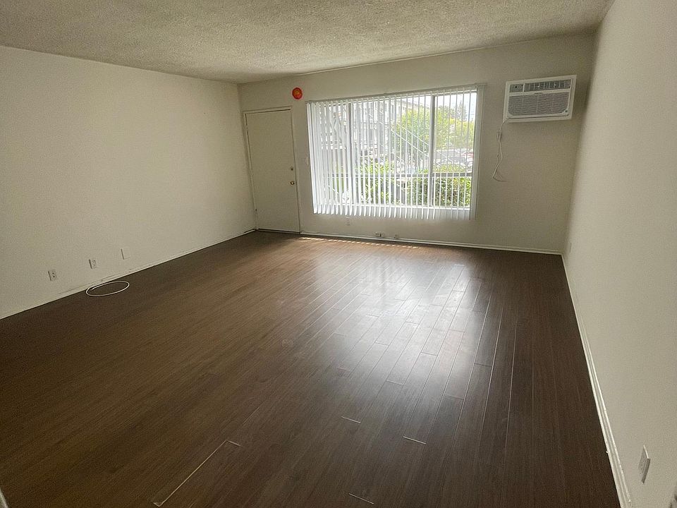 1st image of 5524 Corteen Pl #1