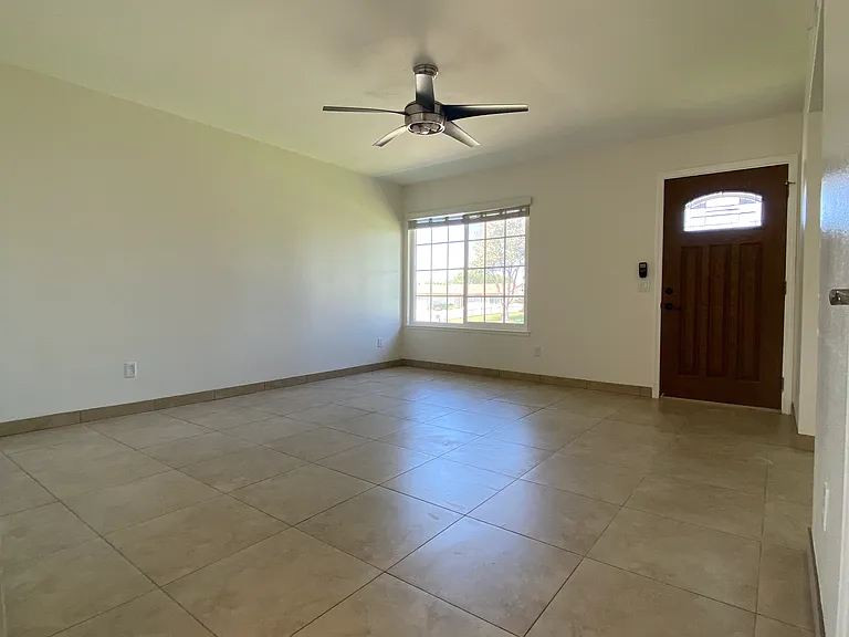 1313 Platinum Ct — Photo 5