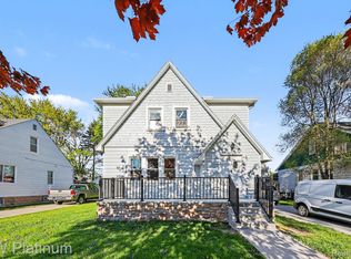 1418 21st St, Port Huron, MI 48060