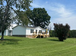 220 Camp Fincastle Ln, Fincastle, VA 24090