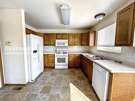 2nd image of 615 Seawell Dr
