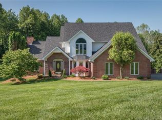 5031 Bent Creek Dr, Floyds Knobs, IN