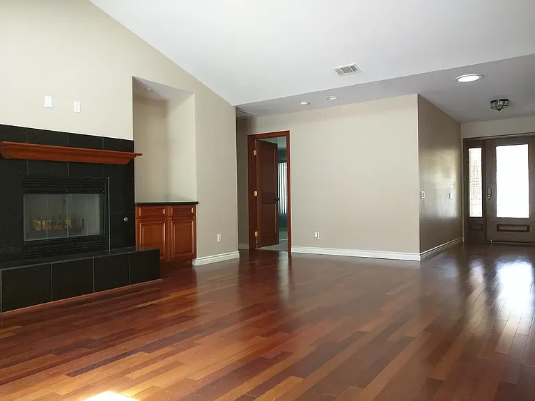 17315 Francisco Dr — Photo 8