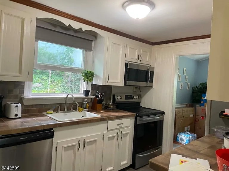 46 Oak Tree Ln — Photo 7