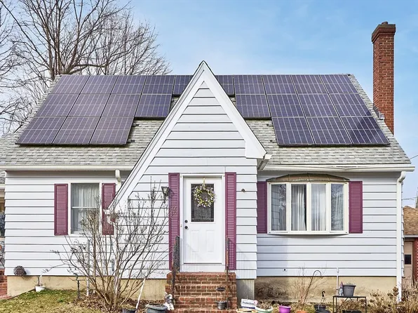 10 Mountain Ave, Fitchburg, MA 01420
