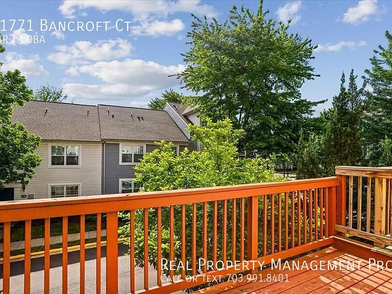 21771 Bancroft Ct — Photo 13