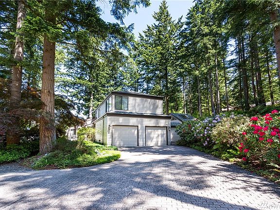 2nd image of 615 Canyon View Dr