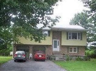 515 Thornwood Ln, Carlisle, PA 17013