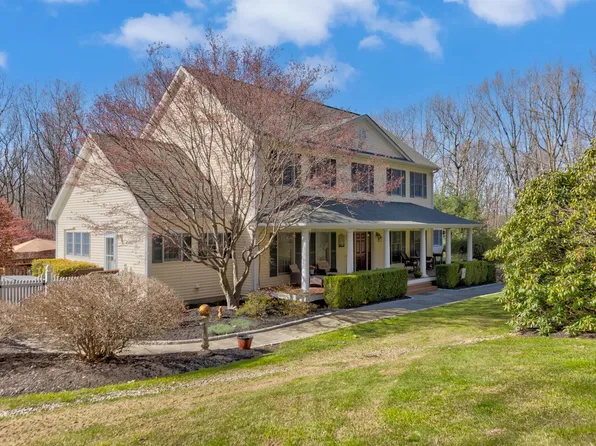 14 Little Pond Road, Pawling, NY 12564