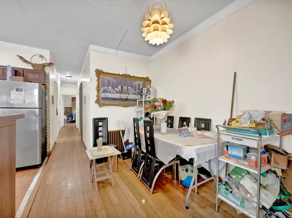 1011 Banner Avenue image 5 of 23