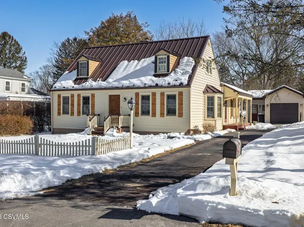 1057 Avenue F, Danville, PA 17868