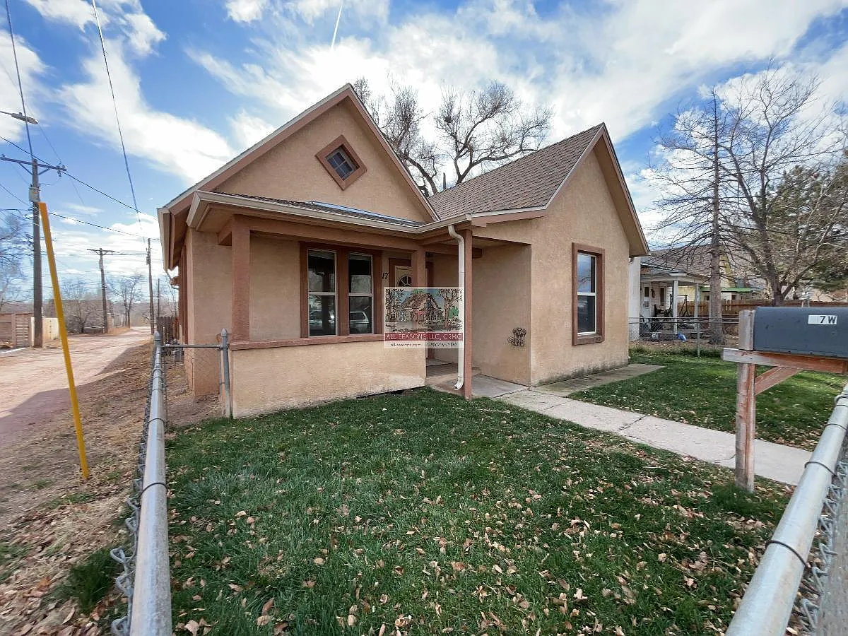 17 West Fountain Boulevard — Photo 1