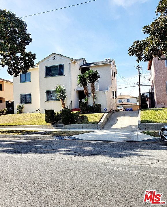 1st image of 10035 S Gramercy Pl