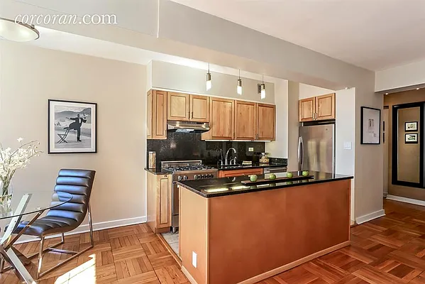 Sold by Corcoran | media 8