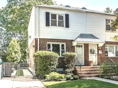 56-05 207th Street, Flushing, NY, 11364