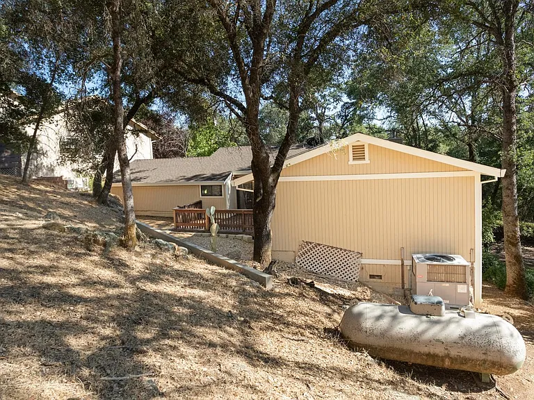 18876 Jayhawk Dr — Photo 26