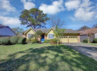 1707 Capstan Rd, Houston, TX 77062