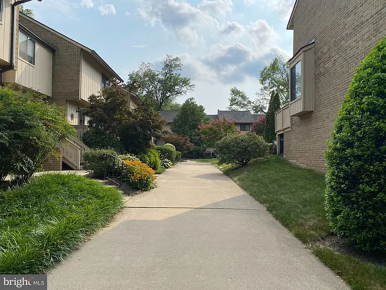 2562 Glengyle Dr #161 — Photo 5