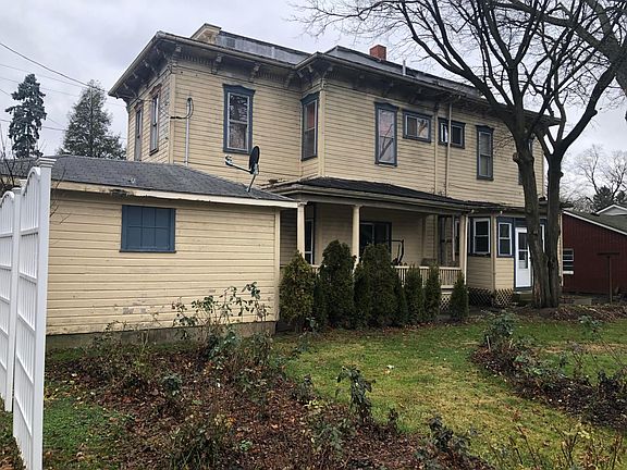 4th image of 123-125 Orange St