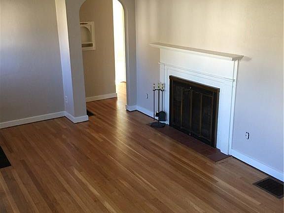 5th image of 66 Laura Ave