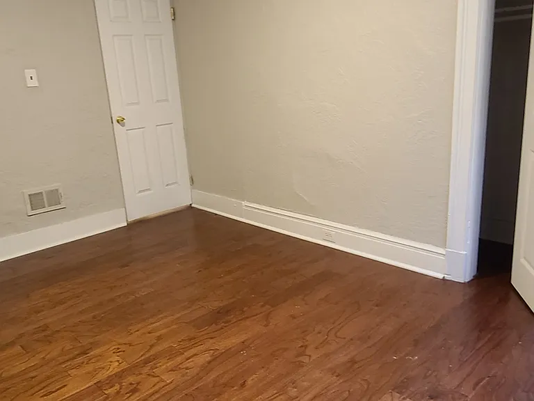 206 Stratford Ave #3 — Photo 8
