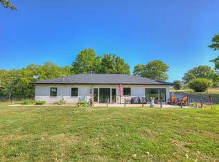 10079 Mulberry Rd, Neosho, MO 64850