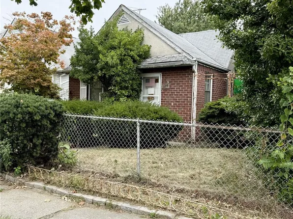 229 Doherty Avenue, Elmont, NY 11003