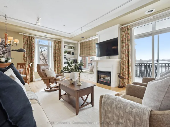 65 Bayberry Dr #202, Guelph, ON N1G 5K8