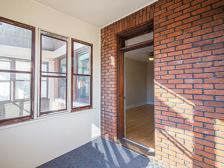 834 Grosvenor Ave #11 — Photo 33