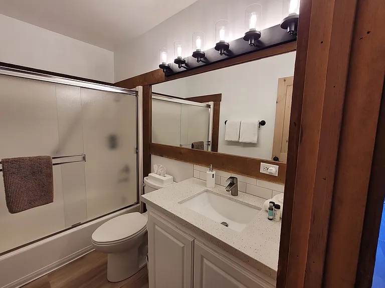 Downstairs full bath