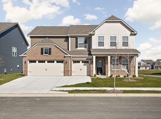 9702 Virginia Pine Dr, Fishers, IN 46040