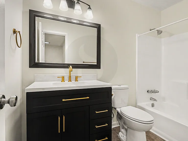 3237 Highpoint Ct — Photo 18