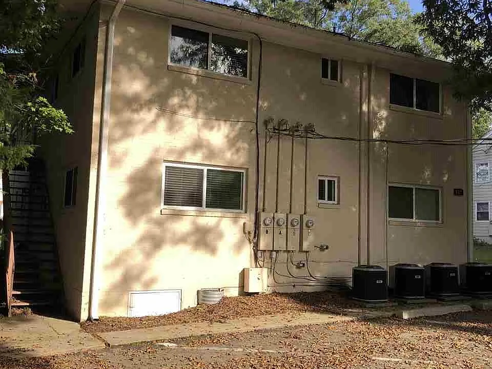 Building Photo 4